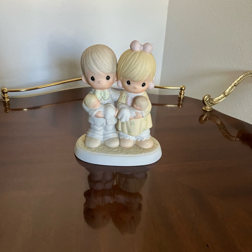 ‼️Price Cut‼️ Vintage Precious Moments Figurine